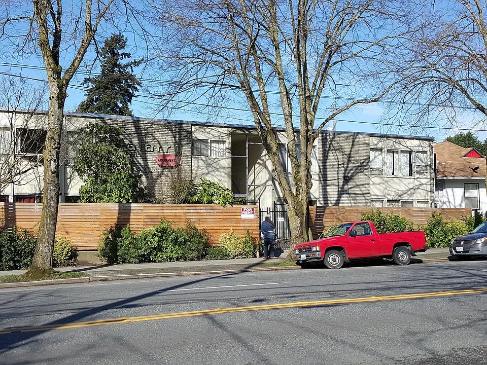 7605 Rainier Ave S #201