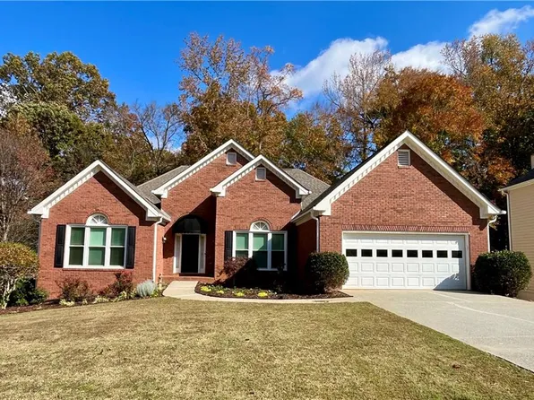 1915 Eagle Valley Ct, Lawrenceville, GA 30043