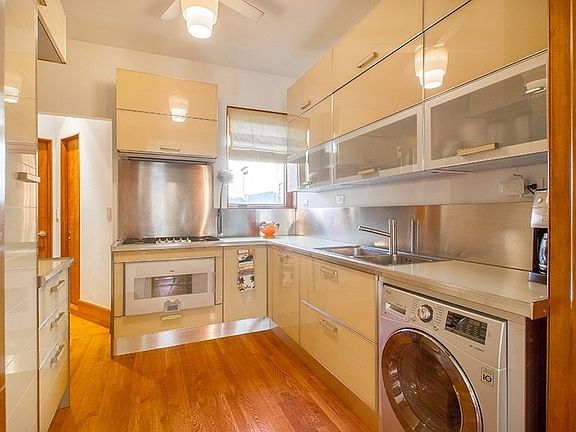 5th image of 242 W 104th St APT 6WF