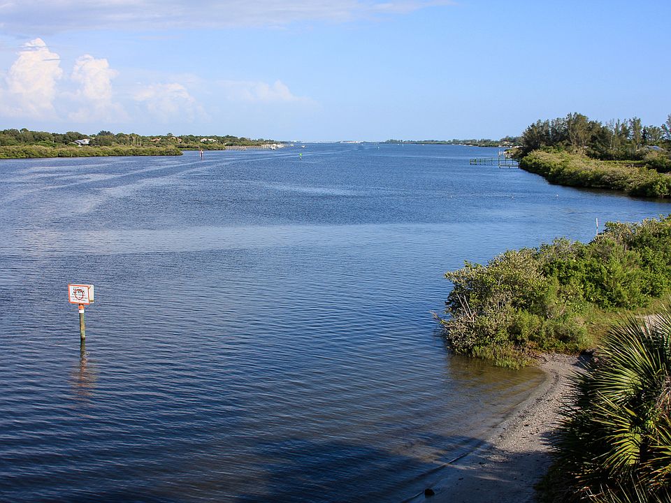 Lemon Bay From the bridge ne