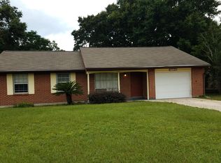 3440 Seabreeze Dr, Pensacola, FL 32503