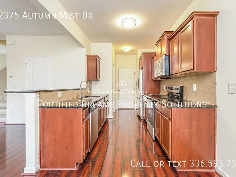 2375 Autumn Mist Dr — Photo 9