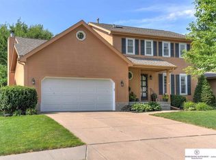 15131 Birch St, Omaha, NE 68116