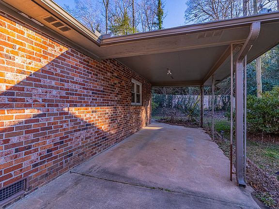 2nd image of 4A Heritage Ct