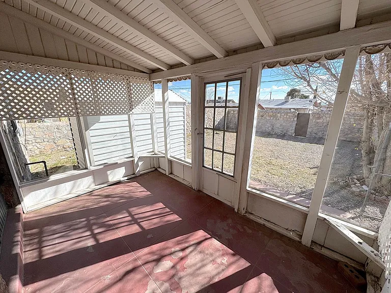 3706 Sacramento Ave — Photo 20