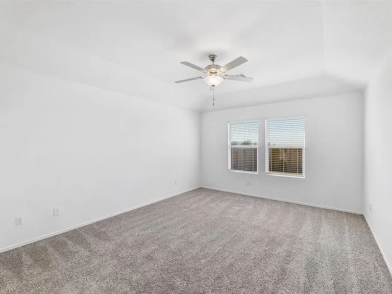 303 Chickasaw Ln — Photo 11