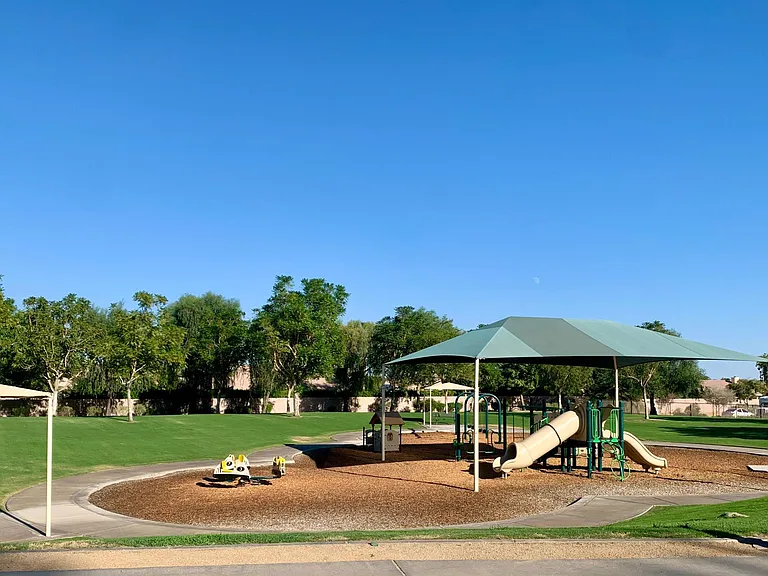This park is just off Miles and there is a dog park nearby as well.