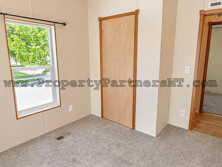 118 Sunlight Ave — Photo 10