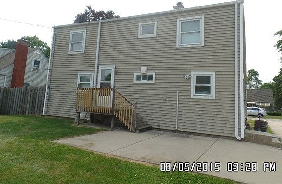 5th image of 813 N Prater Ave