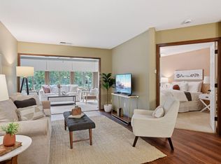 7942 Timber Lake Dr, Eden Prairie, MN 55347