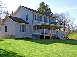 32 Traver Rd, Pleasant Valley, NY 12569
