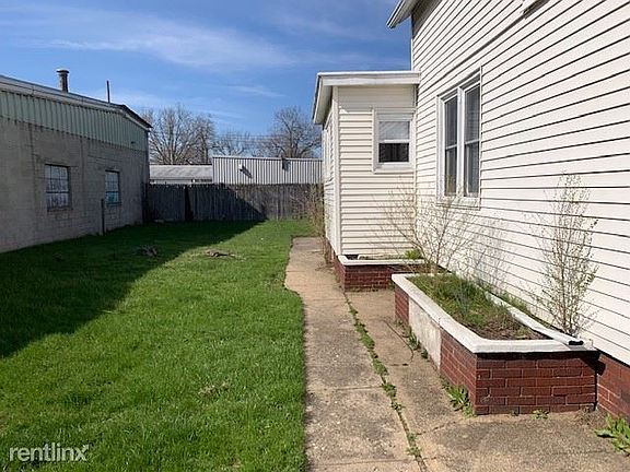 2nd image of 710 E Mishawaka Ave