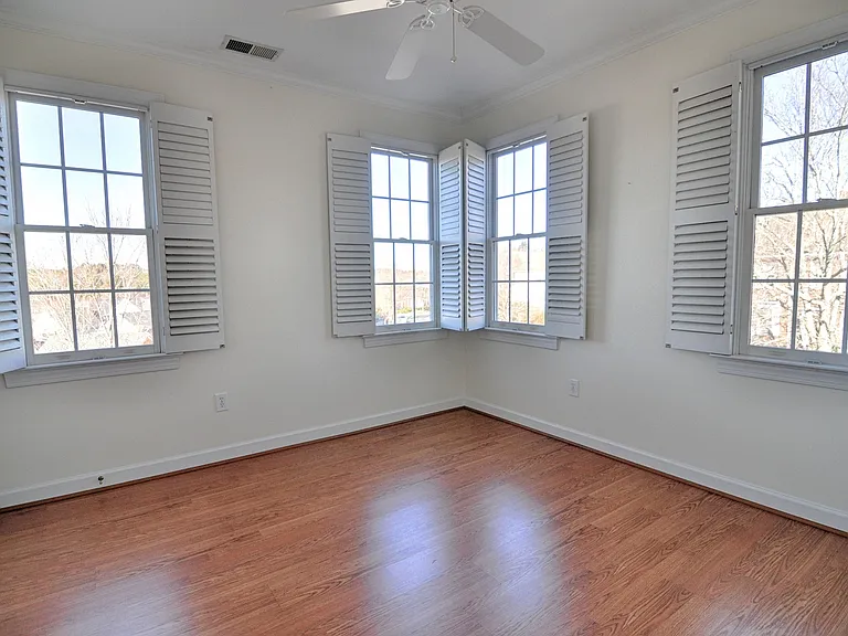 600 Copperline Dr #207 — Photo 7