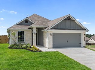 1451 Lake Ridge Dr, Brenham, TX 77833