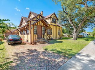 860 NE 81st St, Miami, FL 33138