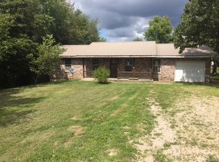 610 W 4th St, Dixon, MO 65459