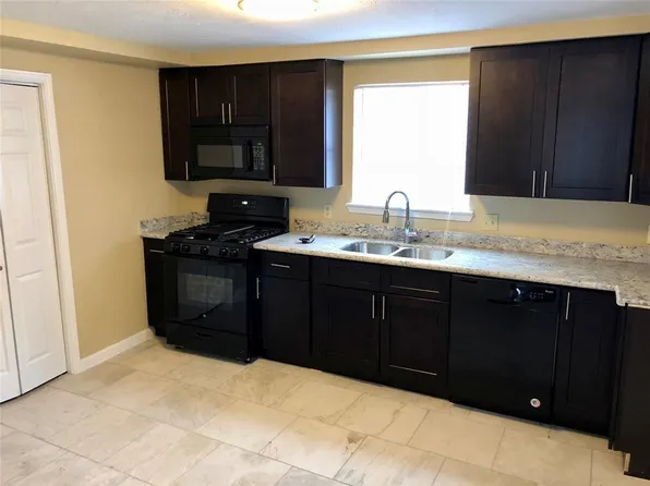 3510 Seabrook St, Houston, TX 77021