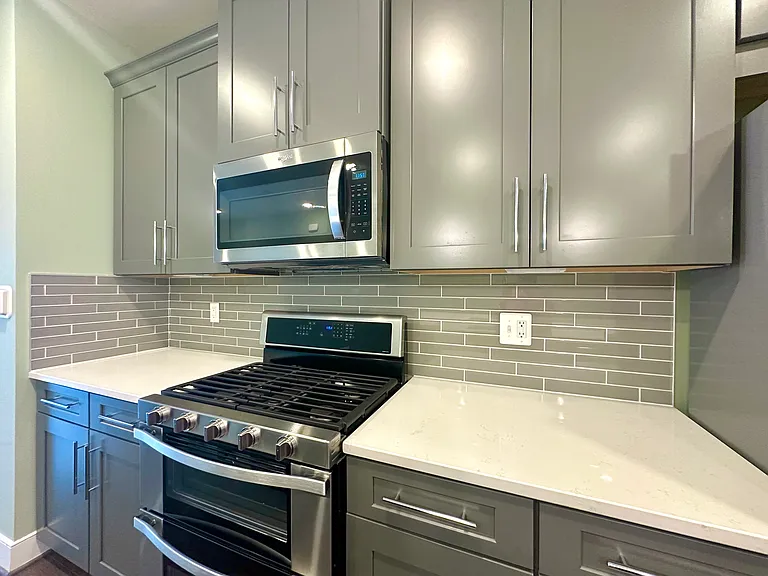 1009 Rockwell Ave — Photo 21