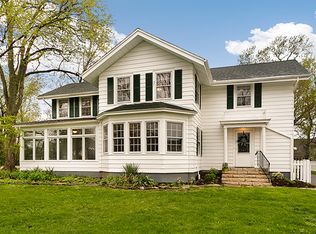 1031 E Bauer Rd, Naperville, IL 60563