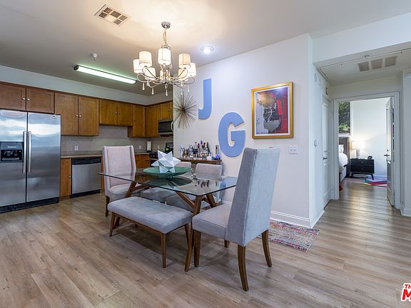 4th image of 6938 Laurel Canyon Blvd Unit 211
