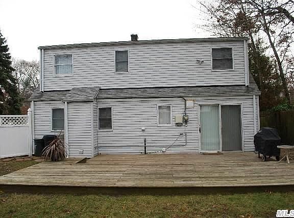 3rd image of 510 Oak St