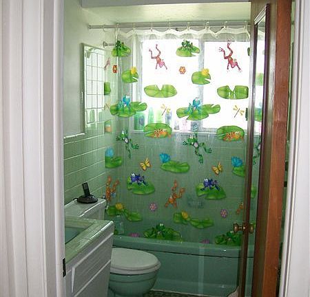 upstairs bathroom