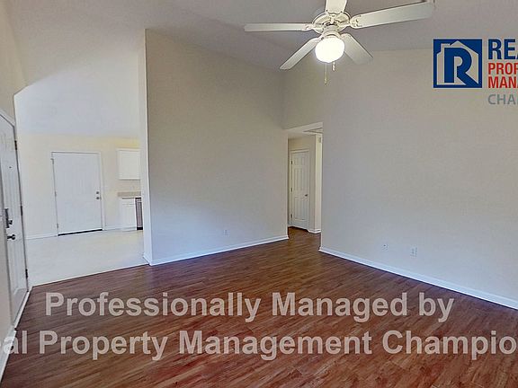 2nd image of 721 Tabor Ln