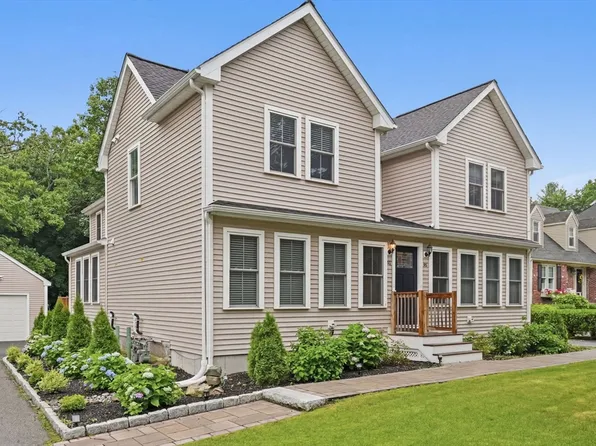 42 Messinger St #42, Canton, MA 02021