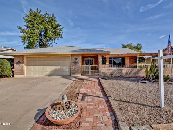 10933 W Tropicana Cir, Sun City, AZ 85351