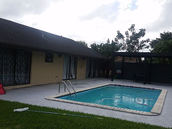 4th image of 13531 SW 97th St