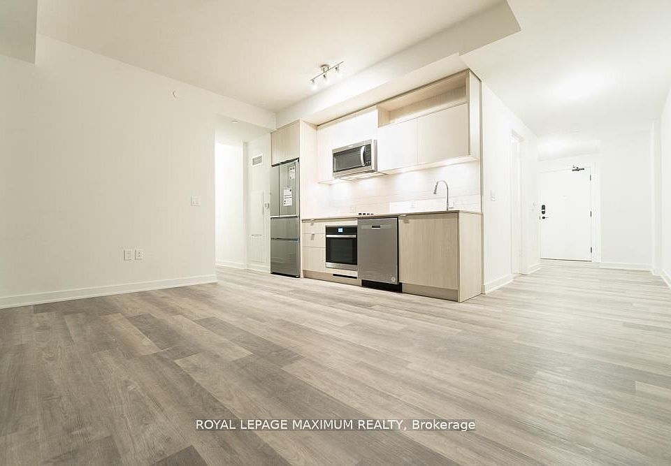 1st image of 70 Princess St #2015
