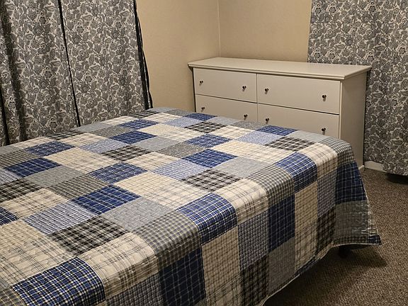 5th image of 902 Michigan Ave APT B