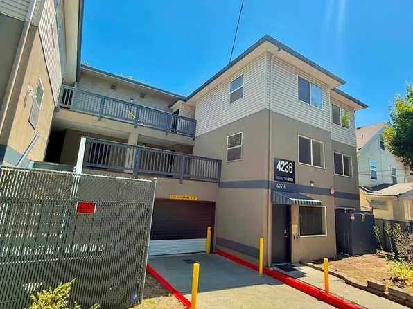 Montlake Villas, 4236 7th Ave NE APT 8, Seattle, WA 98105