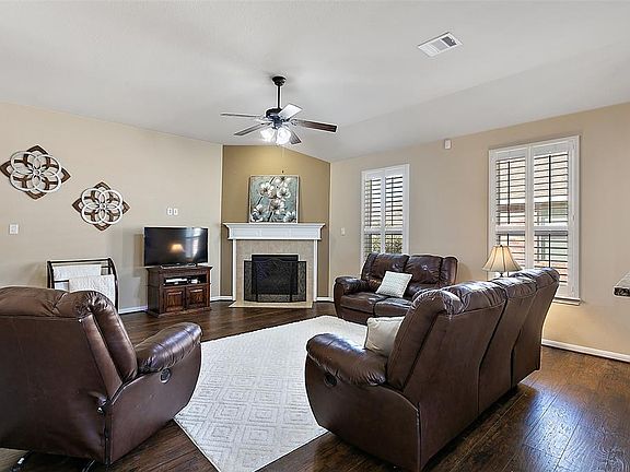 3rd image of 15030 Zenith Glen Ln