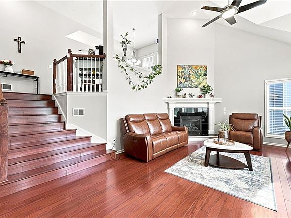 5th image of 5343 Kenton St