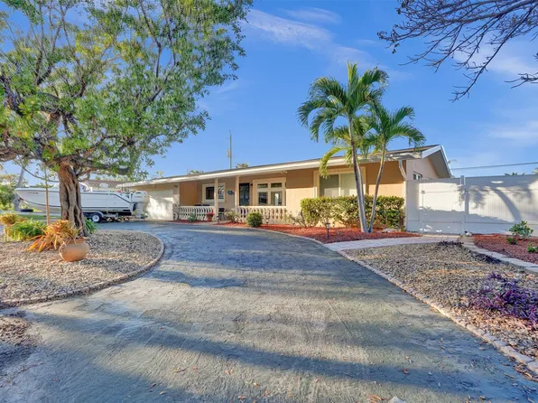 2585 SE 3rd Street, Pompano Beach, FL 33062