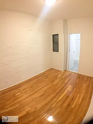 Rented by Metropolitan Property Group | media 18