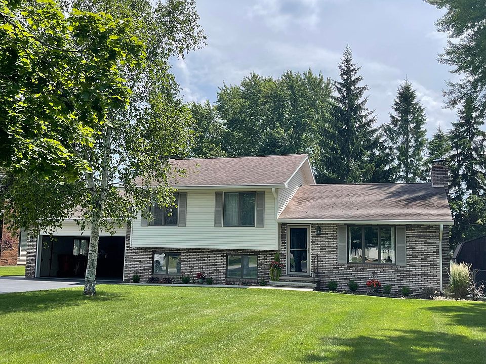 1st image of 142 Parker Ave