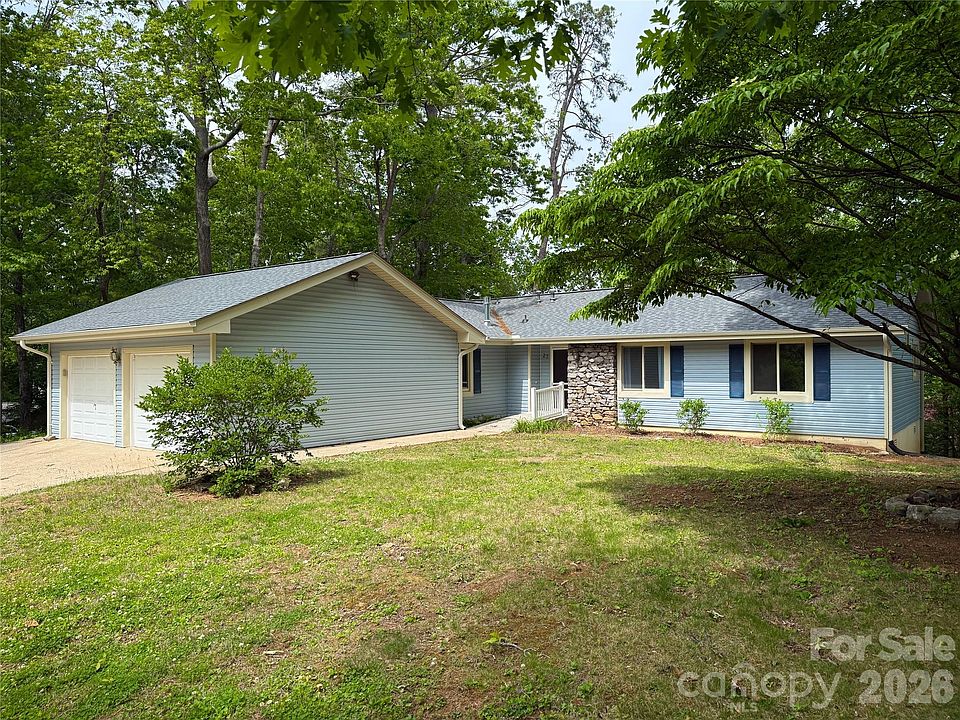 1st image of 23 Muirfield Dr