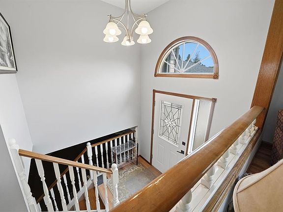 5th image of 4307 E 57th Ave