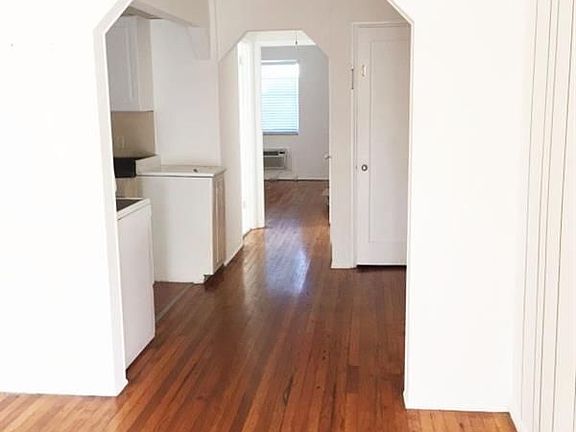 2nd image of 31 Sidonia Ave