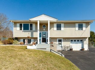 6 Rockledge Rd, Poughkeepsie, NY 12601