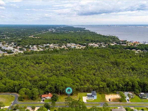 1764 E Smugglers Cove Dr, Gulf Breeze, FL 32563