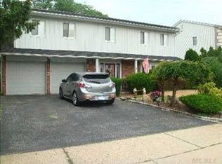 3121 Susan Rd, Bellmore, NY 11710