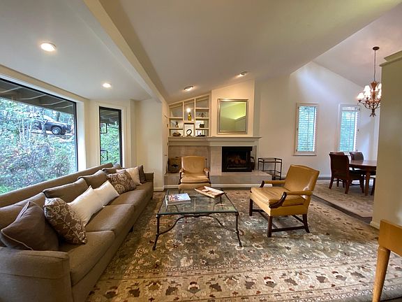 4th image of 205 Knoll Pl