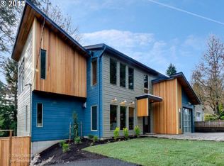 1934 SW Moss St, Portland, OR 97219