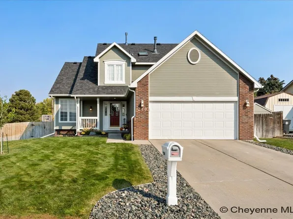 210 Comanche Dr, Cheyenne, WY 82009