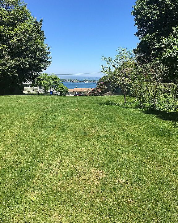 Back yard view of Bay and La