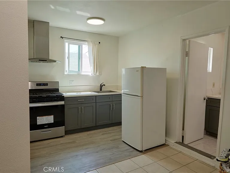 170 E Floral Dr — Photo 4
