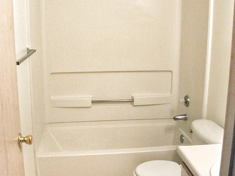 Village Place — Photo 5